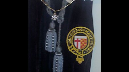 sleeve, badge, collar, symbol